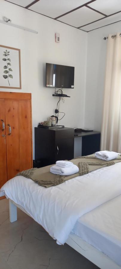 Bir High Hotel Eksteriør billede